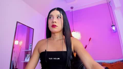 Snapshot of kristall_swan chatting on 28, 9, 2025 Kristall online show from 28, 9, 2025