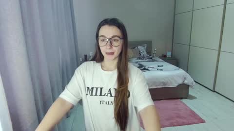 twitter    Annemarye 23 online show from 7, 2, 2026