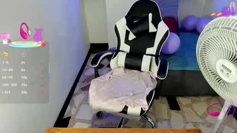 Snapshot of kristel_19 chatting on 3, 10, 2025 KRISTEL online show from 3, 10, 2025