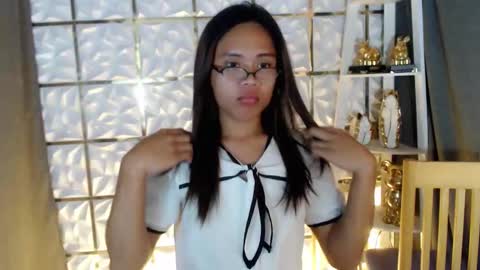 Snapshot of kristine_fox chatting on 12, 4, 2026 kristine_fox online show from 12, 4, 2026