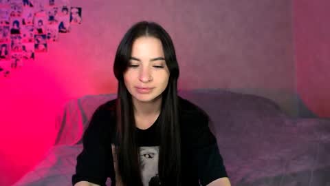 Snapshot of kristinsquirt chatting on 3, 5, 2026 Kristina online show from 3, 5, 2026