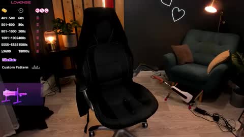 Snapshot of kristy_rayyy chatting on 28, 9, 2025 Monika online show from 28, 9, 2025