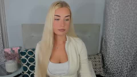 KristyFlowers online show from 5, 5, 2026