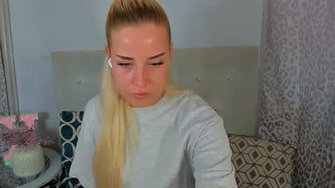 KristyFlowers online show from 25, 6, 2026
