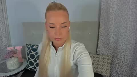 KristyFlowers online show from 23, 7, 2026