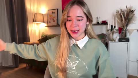 Snapshot of kristyspiritedaway chatting on 21, 12, 2024 Kristy Nip slip shady Best model on CB online show from 21, 12, 2024