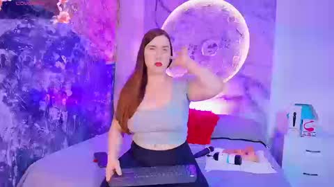 Krystal online show from 8, 9, 2025