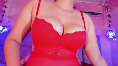 Snapshot of krystalswift_ chatting on 3, 3, 2026 krystalswift_ online show from 3, 3, 2026