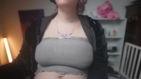 Snapshot of krystalsyxx chatting on 1, 2, 2025 Krystal Syx online show from 1, 2, 2025