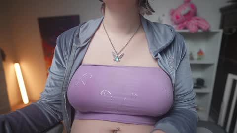 Snapshot of krystalsyxx chatting on 3, 2, 2025 Krystal Syx online show from 3, 2, 2025