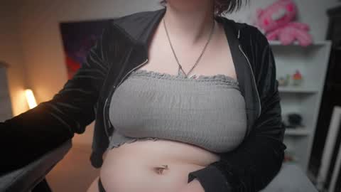 Snapshot of krystalsyxx chatting on 21, 2, 2025 Krystal Syx online show from 21, 2, 2025