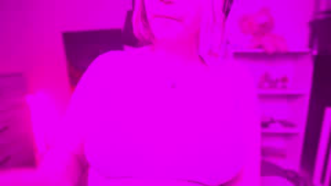 Krystal Syx online show from 25, 11, 2025