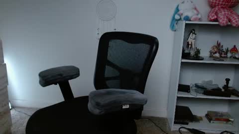 Krystal Syx online show from 18, 6, 2026