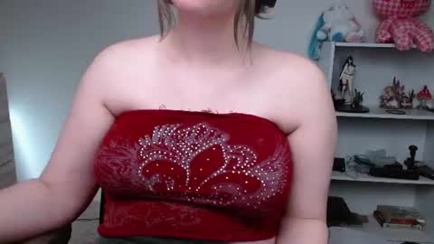 Krystal Syx online show from 2, 7, 2026
