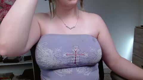 Krystal Syx online show from 13, 7, 2026