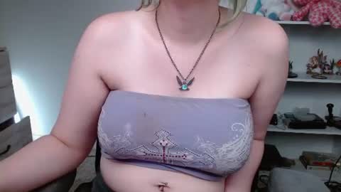 Krystal Syx online show from 28, 7, 2026