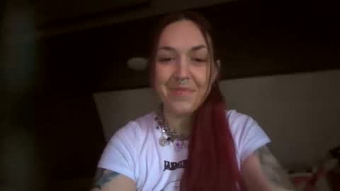 Snapshot of krystalwebss chatting on 26, 10, 2025 Krystal Webss  online show from 26, 10, 2025