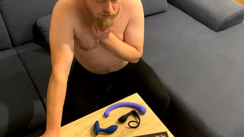 Tony online show from 2, 12, 2025