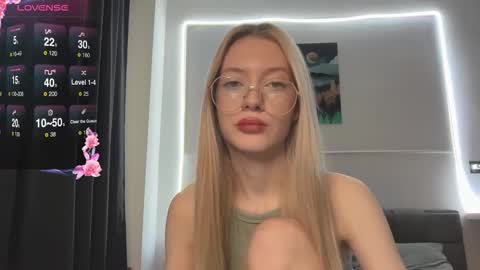 Snapshot of kvetapin chatting on 9, 2, 2026 Bella and Alexandra online show from 9, 2, 2026