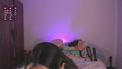 Snapshot of kxss_krawl chatting on 22, 10, 2025 Aria Kess  online show from 22, 10, 2025