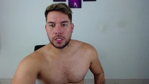 Snapshot of kyle_wilson_ chatting on 11, 10, 2025 Kyle Wilson Follow me online show from 11, 10, 2025