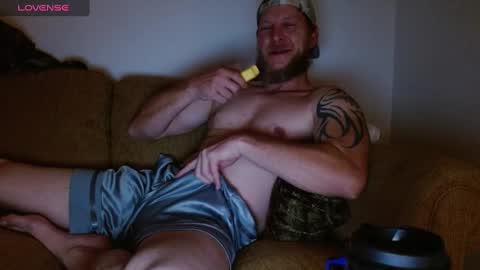 Kyle chat online show from 20, 2, 2025