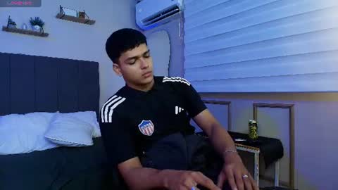Snapshot of kyliam_big chatting on 3, 7, 2026 Kyliam online show from 3, 7, 2026