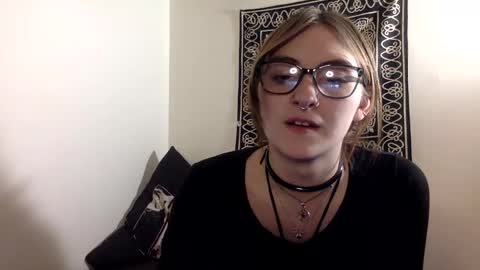 Snapshot of kylianna chatting on 11, 10, 2025 Kylianna online show from 11, 10, 2025