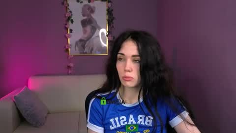 Snapshot of kylie_angel3 chatting on 2, 12, 2025 Kylie loves u online show from 2, 12, 2025