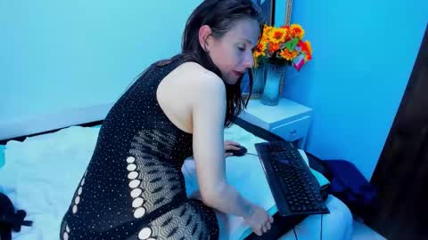 kylie_bloom online show from 30, 11, 2025