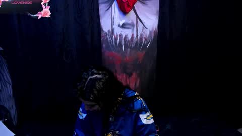 Snapshot of kylie_foxx1 chatting on 30, 9, 2025 submissive demon Please help me to reach 500 thumbs up online show from 30, 9, 2025