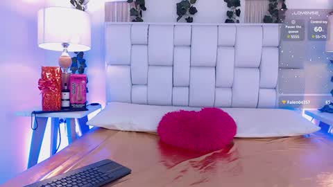 Snapshot of kylie_golden chatting on 15, 1, 2025 Kylie Myers online show from 15, 1, 2025