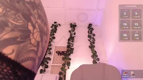 Snapshot of kylie_golden chatting on 28, 1, 2025 Kylie Myers online show from 28, 1, 2025