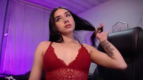 Snapshot of kylie_golden chatting on 23, 10, 2025 Kylie Myers online show from 23, 10, 2025