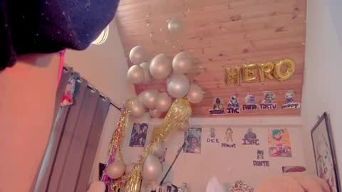   online show from 12, 2, 2025