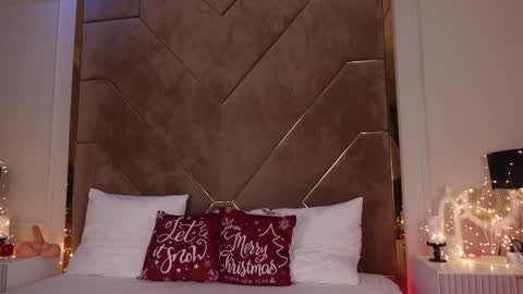 Snapshot of kylievee chatting on 30, 12, 2024 Kylie online show from 30, 12, 2024