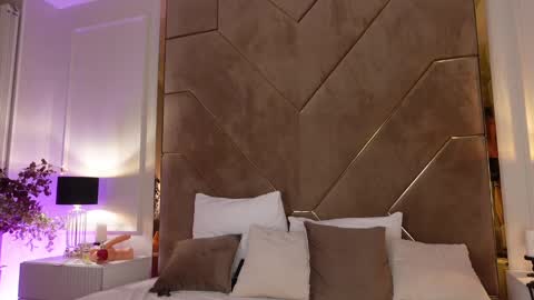 Snapshot of kylievee chatting on 13, 2, 2025 Kylie online show from 13, 2, 2025