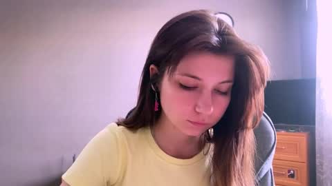 Snapshot of kymberlychimes chatting on 18, 5, 2026 Kary online show from 18, 5, 2026