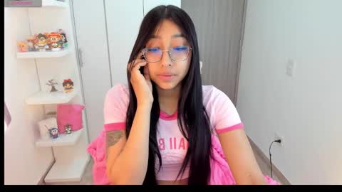 Snapshot of kyy_isa chatting on 17, 10, 2025 IG online show from 17, 10, 2025