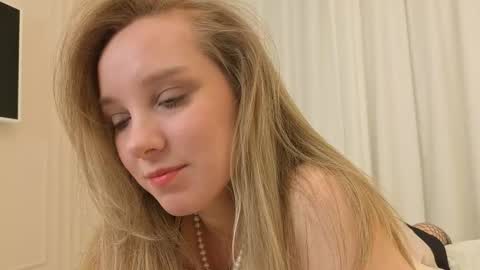 lina online show from 21, 12, 2025