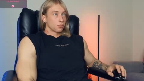 Adonis online show from 4, 11, 2025