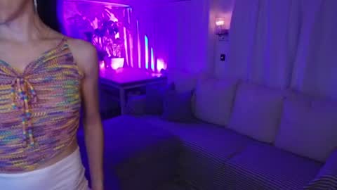 Snapshot of l_and_elle chatting on 23, 6, 2026 Giselle online show from 23, 6, 2026