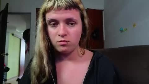 Snapshot of la_femme_fatale_ chatting on 7, 3, 2026 Hanna FREE ONLYFANS online show from 7, 3, 2026