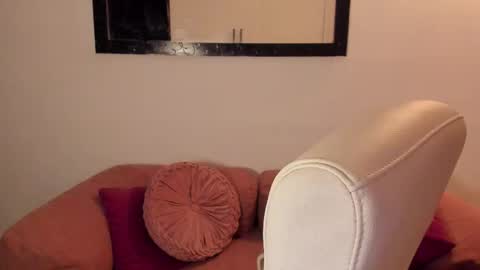 Jazmin online show from 9, 11, 2025