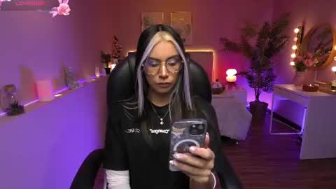 T A T I A N A online show from 17, 7, 2026