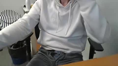 Snapshot of labelette007 chatting on 9, 1, 2026 labelette007 online show from 9, 1, 2026