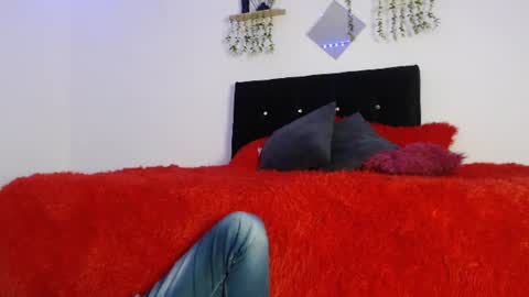 labrinthteasing online show from 10, 7, 2026