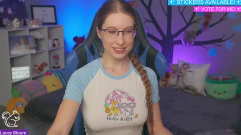 Lacey Bloom online show from 9, 1, 2025