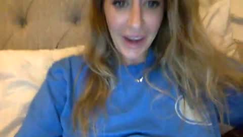 laceylayne96 online show from 18, 6, 2026