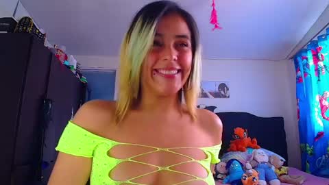 Snapshot of lacolombiana_bitch chatting on 16, 7, 2026 Valentina online show from 16, 7, 2026